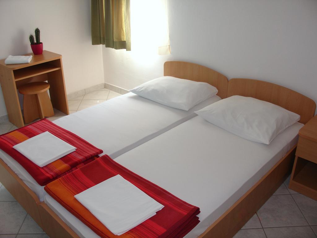Hostel Amfora Fažana Rom bilde